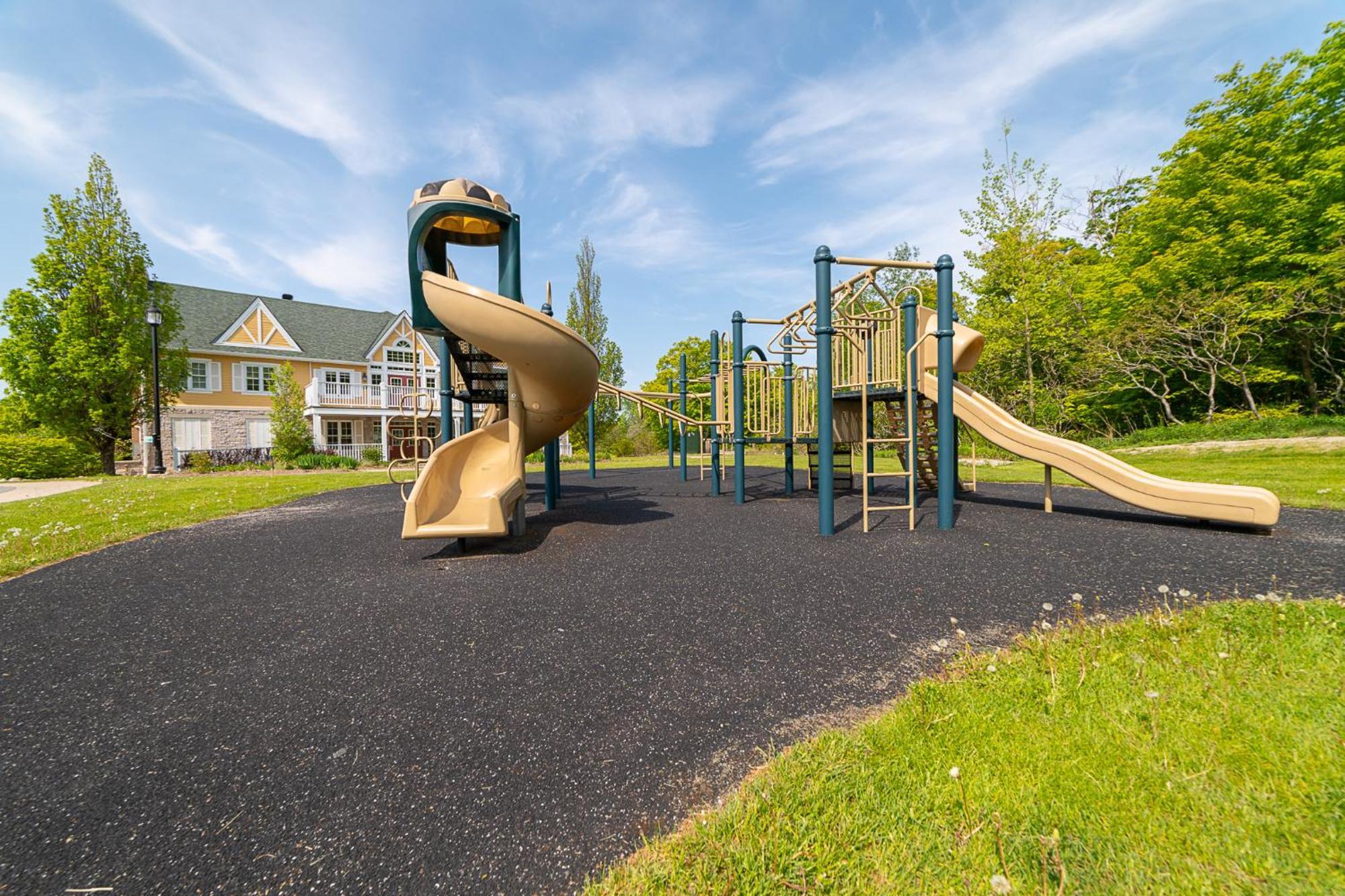 Horseshoe Valley Suites - The Aurora Shanty Bay エクステリア 写真