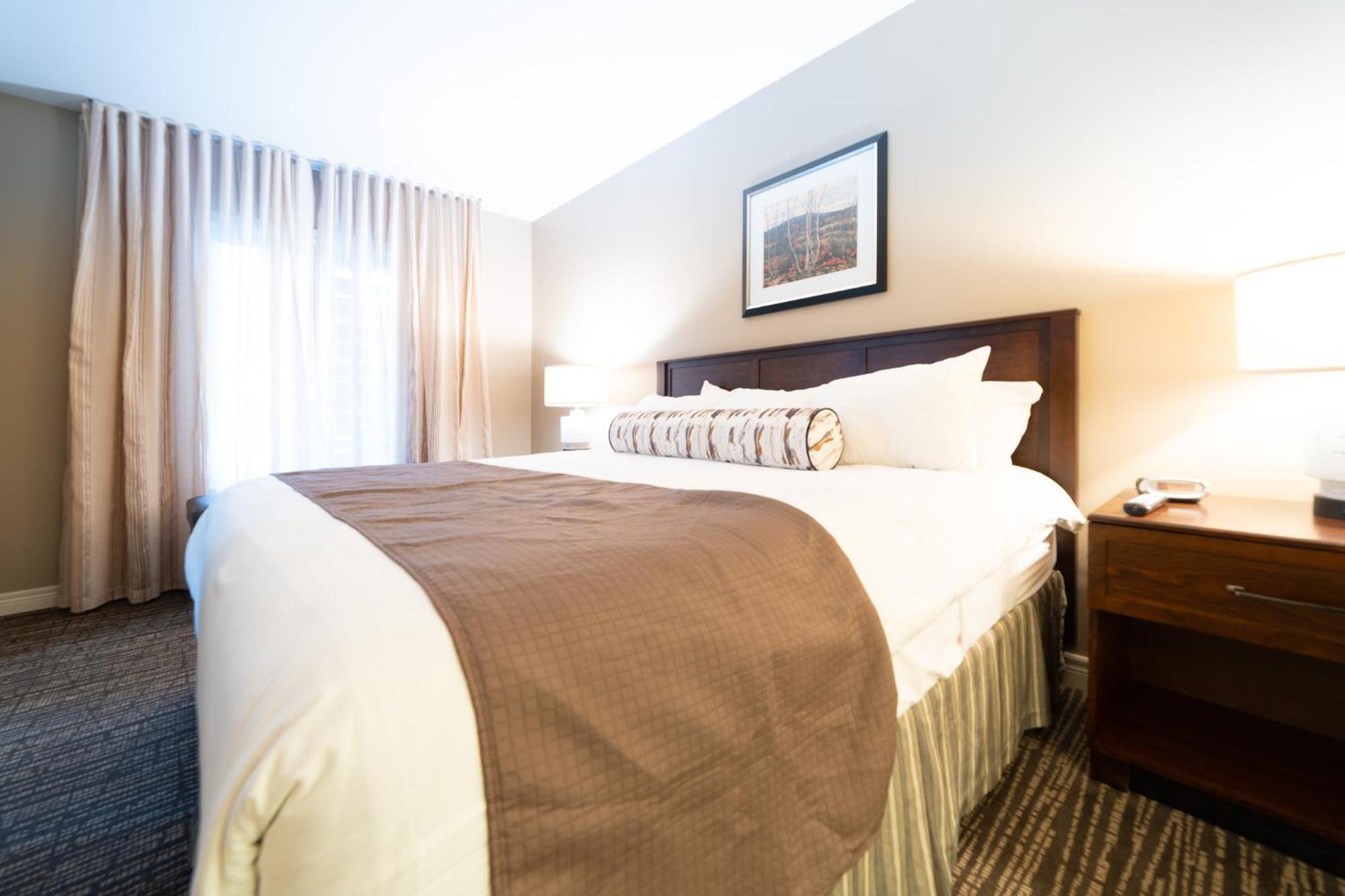 Horseshoe Valley Suites - The Aurora Shanty Bay エクステリア 写真