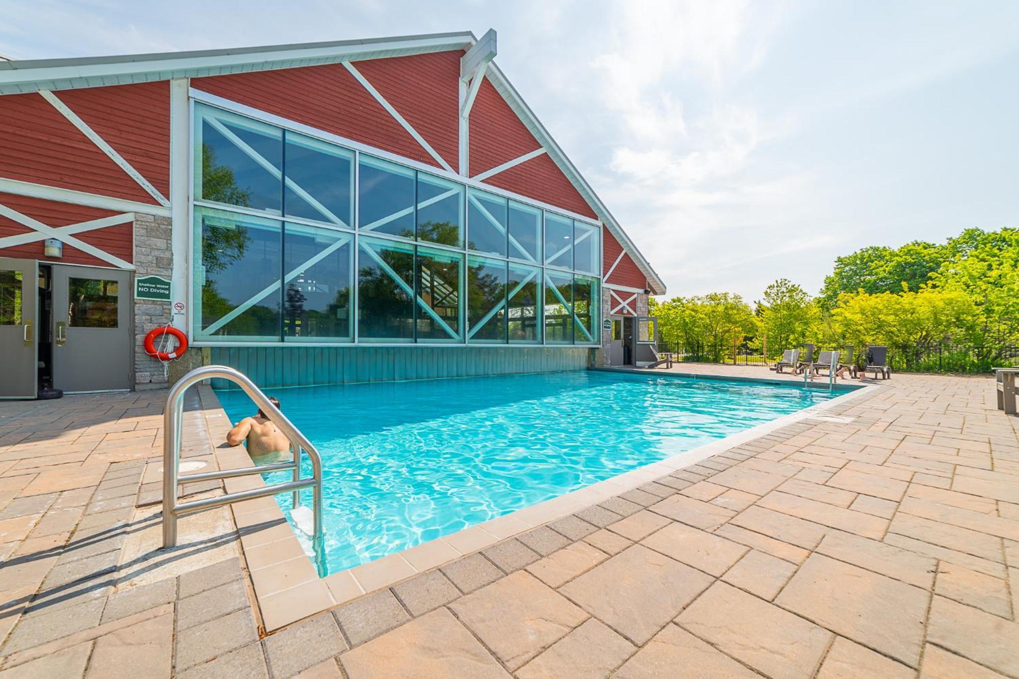 Horseshoe Valley Suites - The Aurora Shanty Bay エクステリア 写真