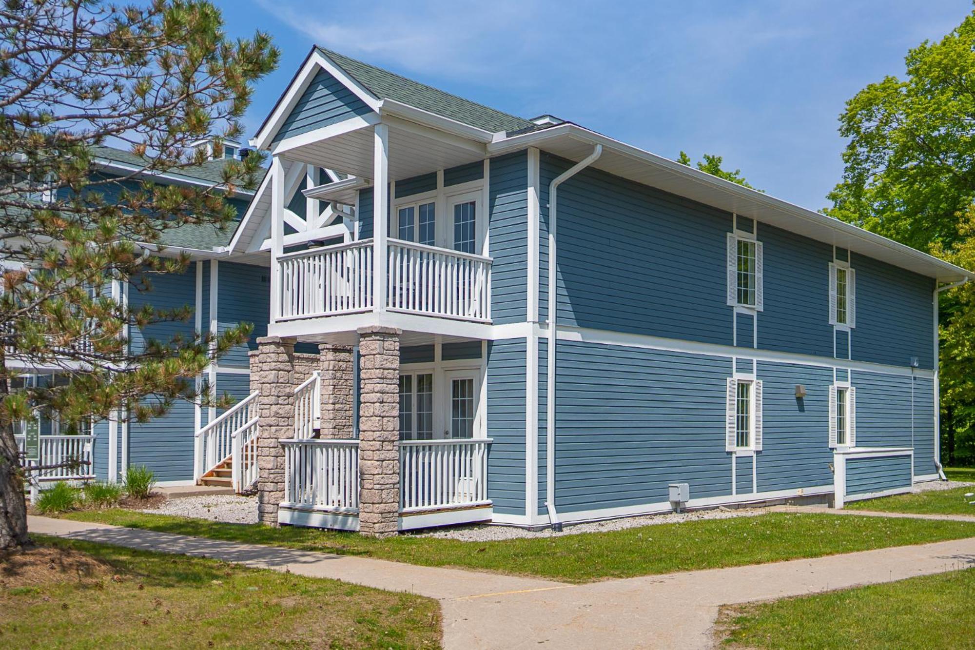 Horseshoe Valley Suites - The Aurora Shanty Bay エクステリア 写真